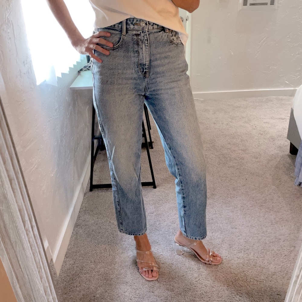 Zara jeans - mom style size 26/4